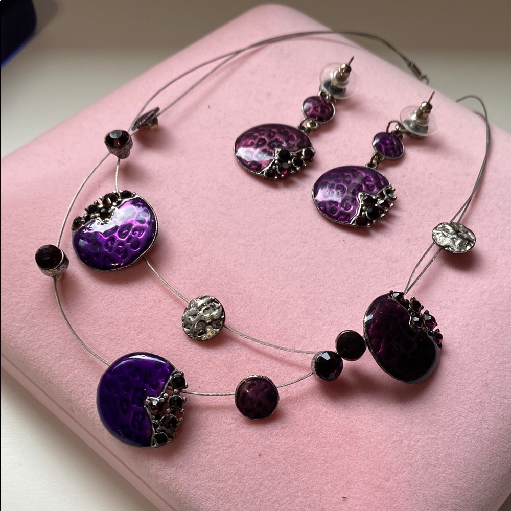 Elegant Purple Jewelry Set. EUC. - Picture 2 of 10